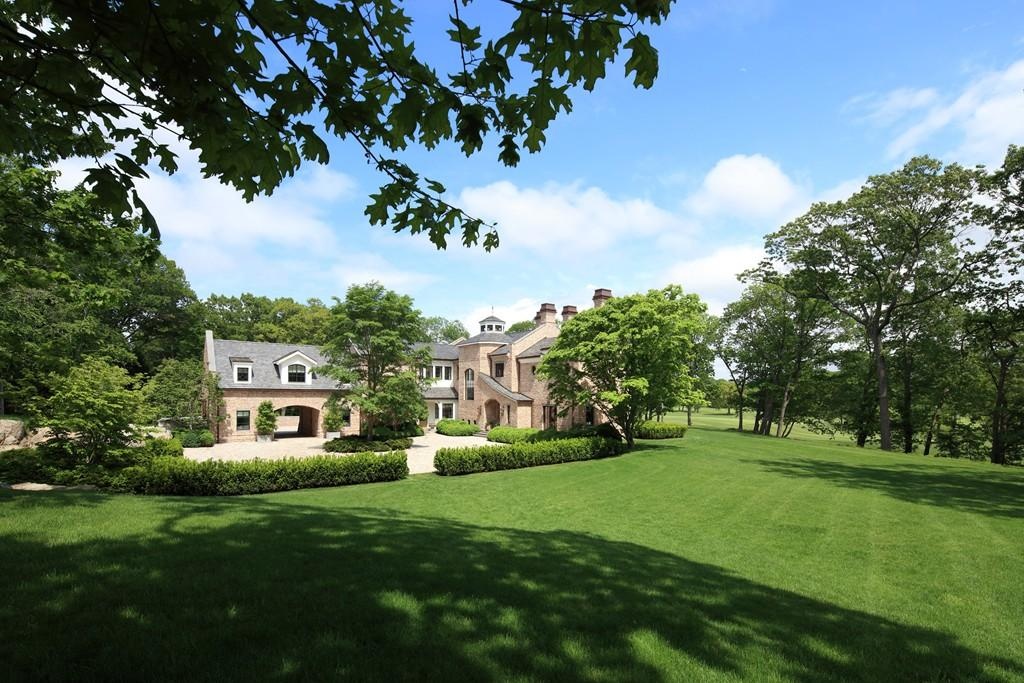 Mansion in Brookline Chestnut Hill 