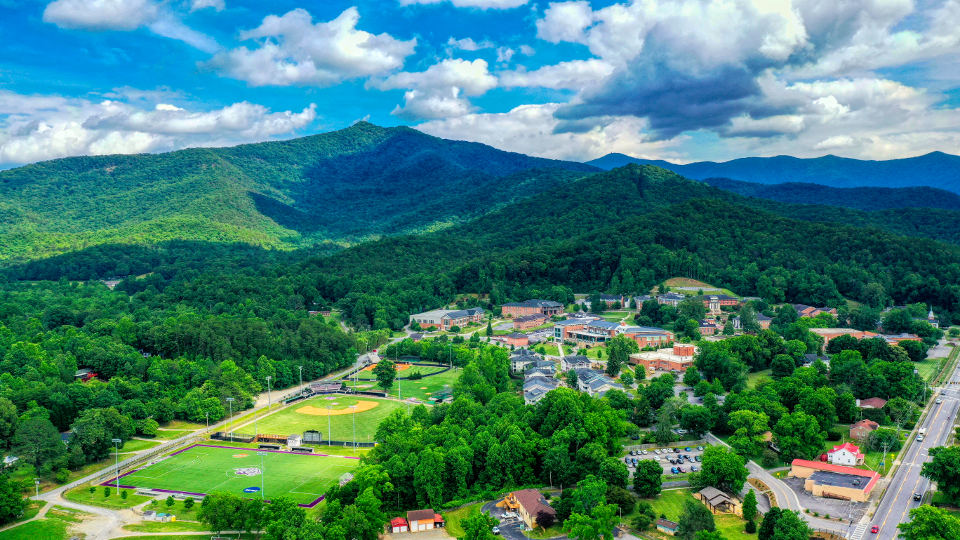 About Hiawassee, GA The Mountain Life Real Estate Team