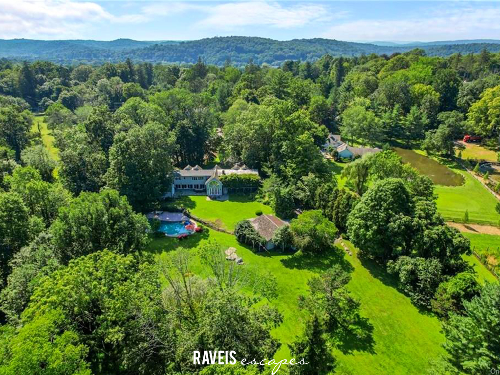183 Mclain Street - aerial view of property