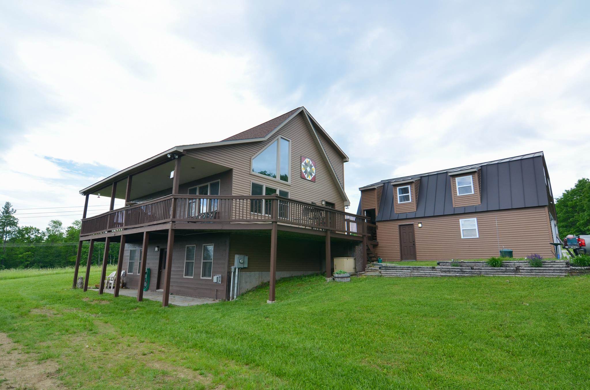 489 North Hill Cross Road - exterior