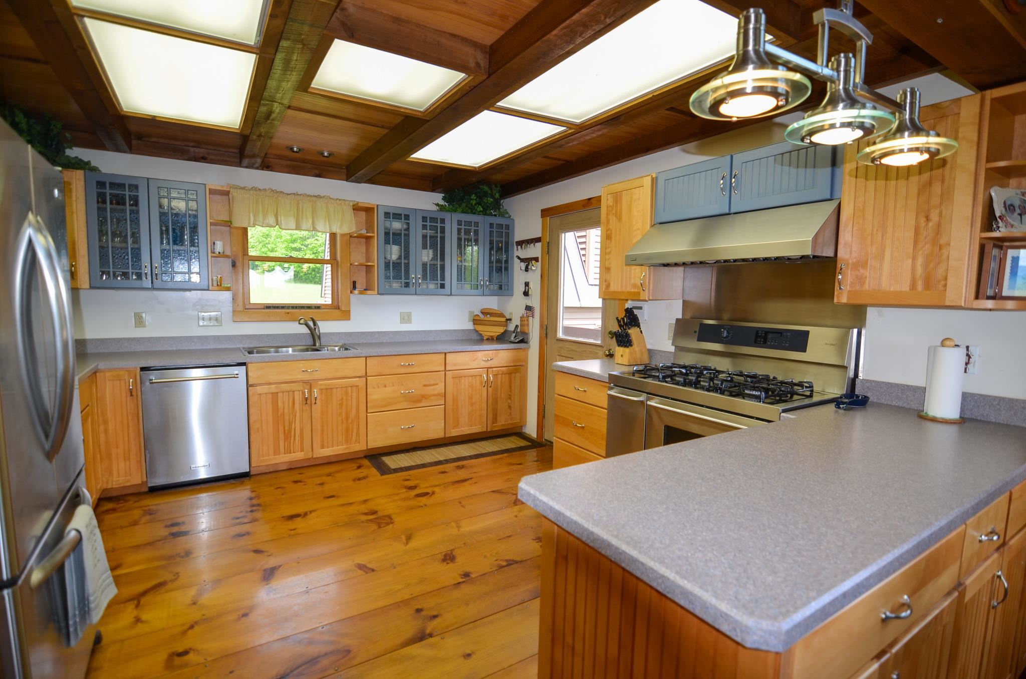 489 Cross Hill Road - kitchen