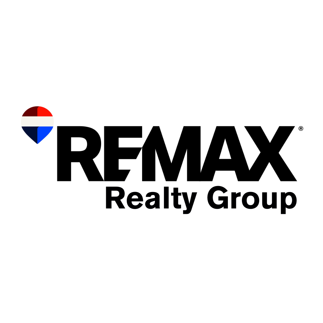 RE/MAX Realty Group  logo