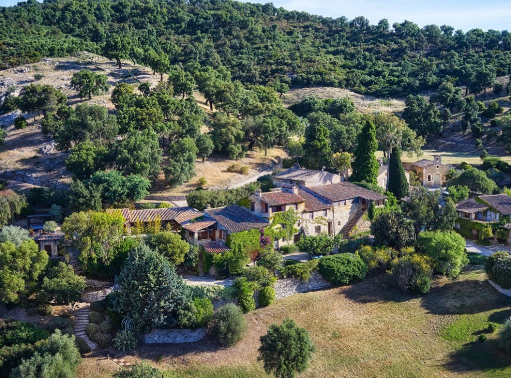 Where Does Johnny Depp Live The Actor s Inspiring Portfolio Archute