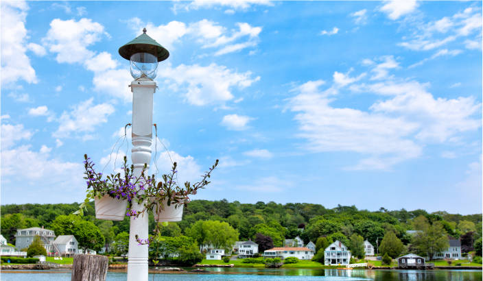 monument view in front of waterview