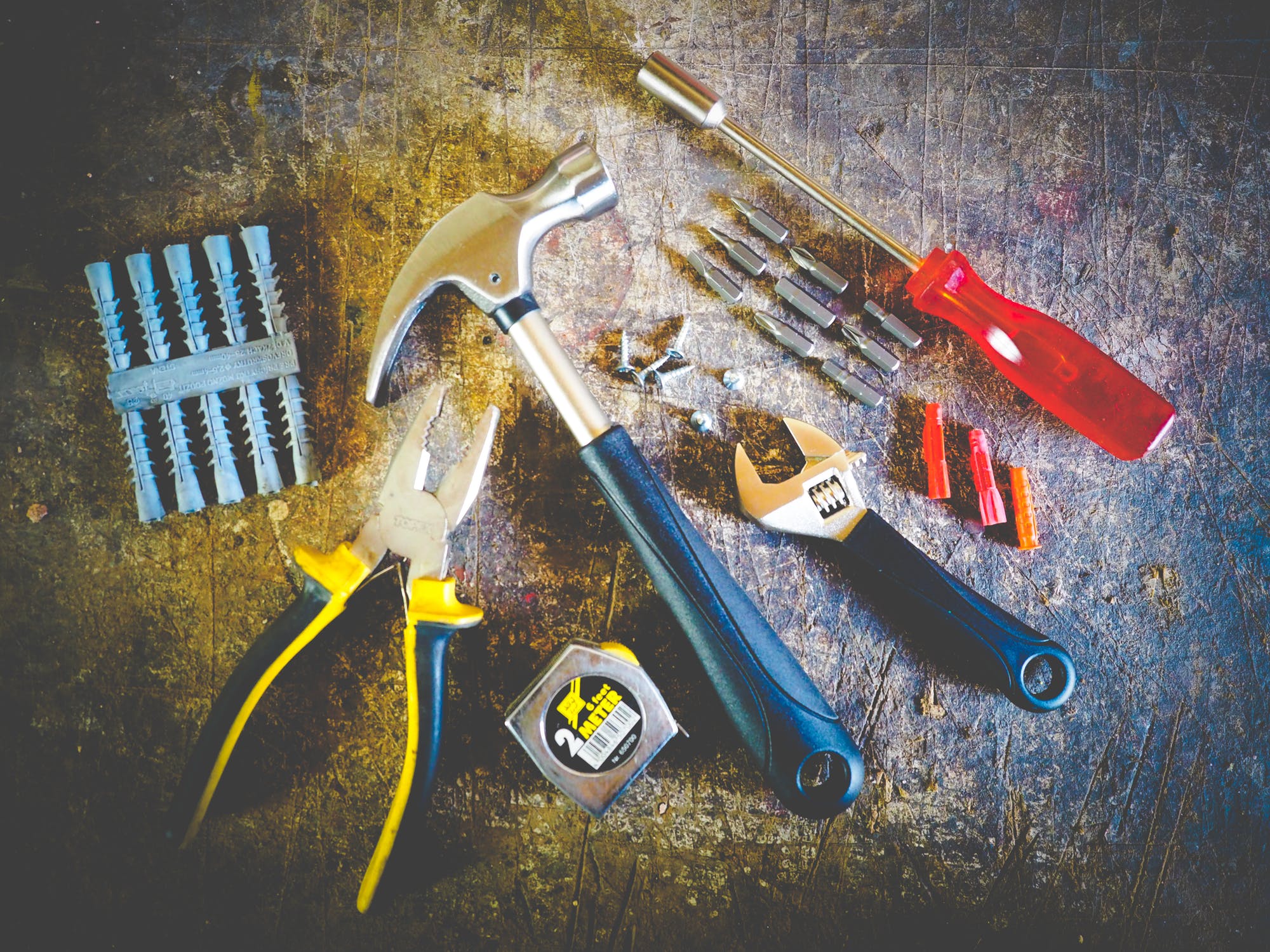 Home Owner's Essential Tool Kit