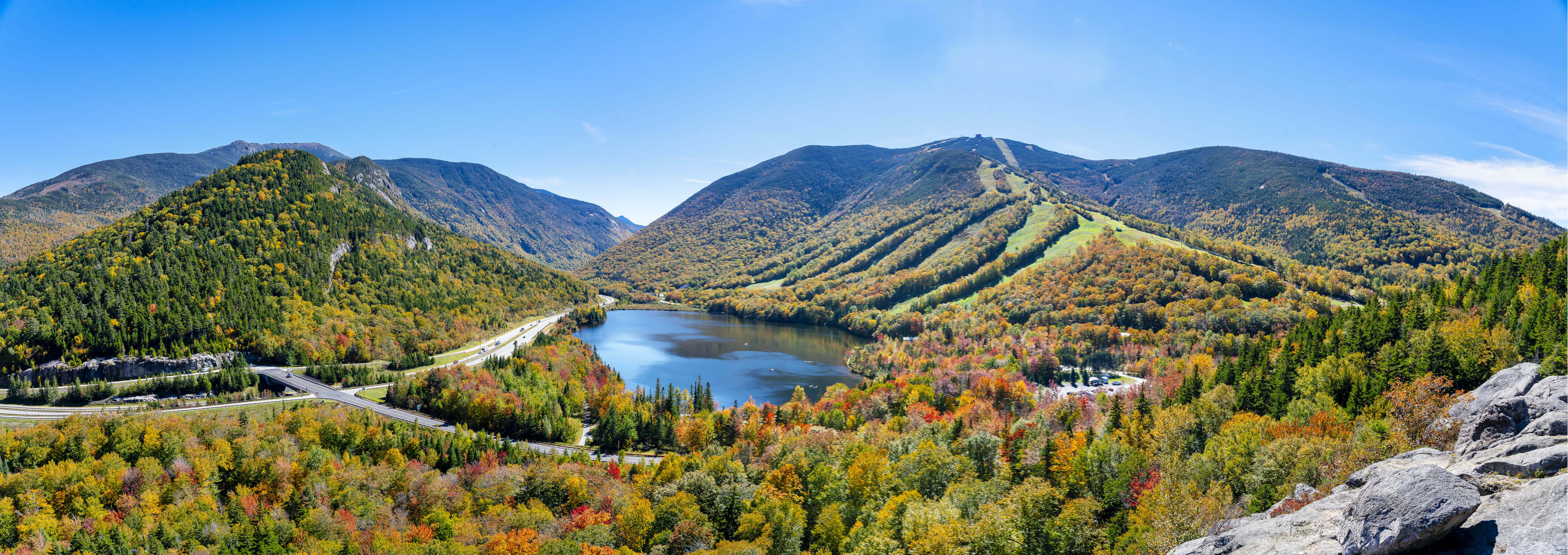 beautiful view for a lake and forest