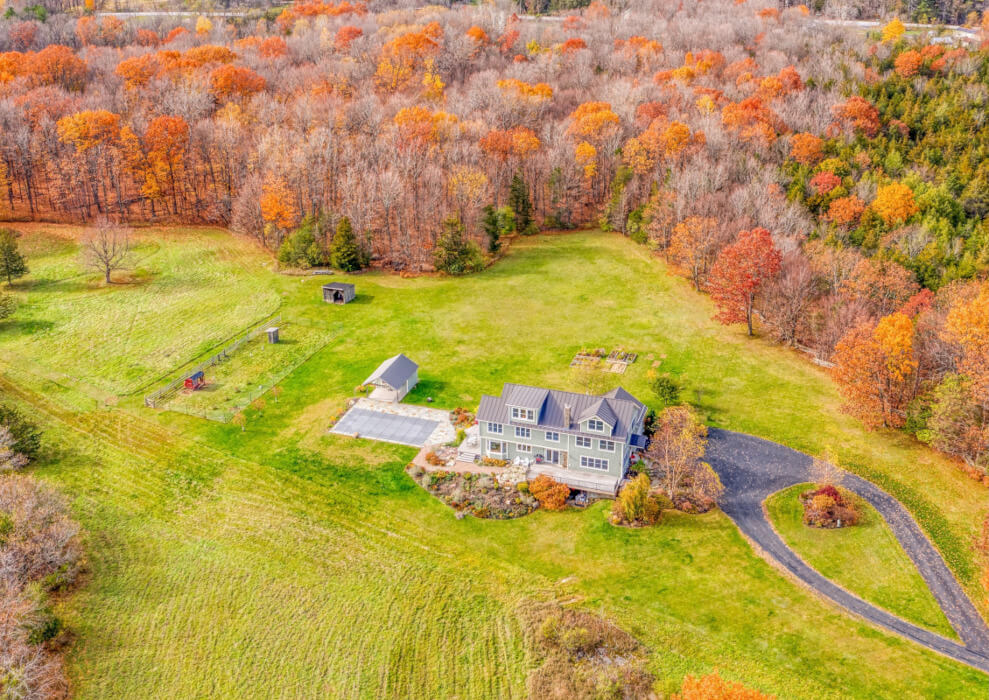 Single Family Homes 5 acres