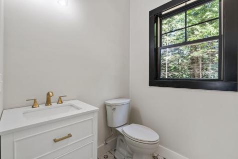 82 KNIGHT WAY North Yarmouth, ME 04097