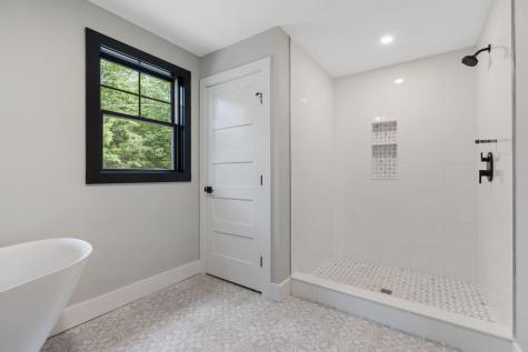 82 KNIGHT WAY North Yarmouth, ME 04097