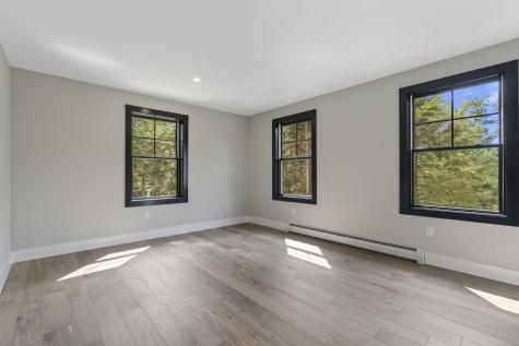 82 KNIGHT WAY North Yarmouth, ME 04097