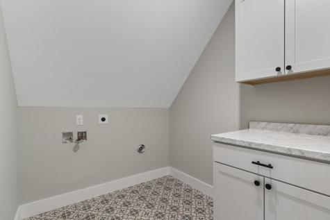 82 KNIGHT WAY North Yarmouth, ME 04097