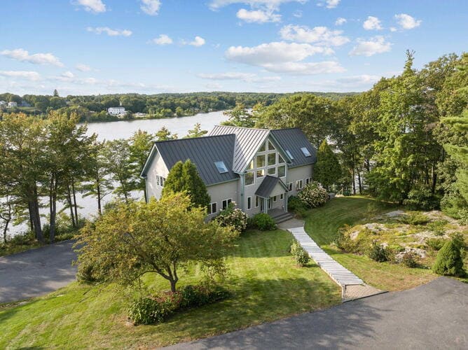 124 Middle Road Woolwich, ME 4579