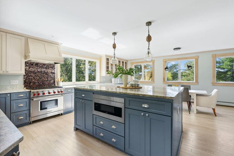 124 Middle Road Woolwich, ME 4579