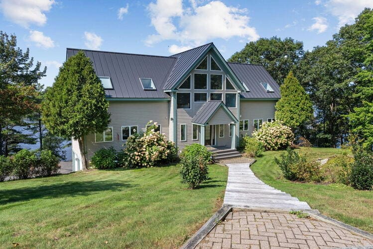 124 Middle Road Woolwich, ME 4579