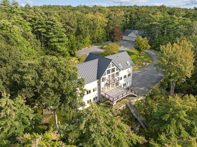 124 Middle Road Woolwich, ME 4579