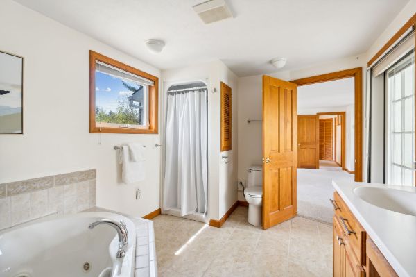 176 Stuart Shores, Standish ME 04084