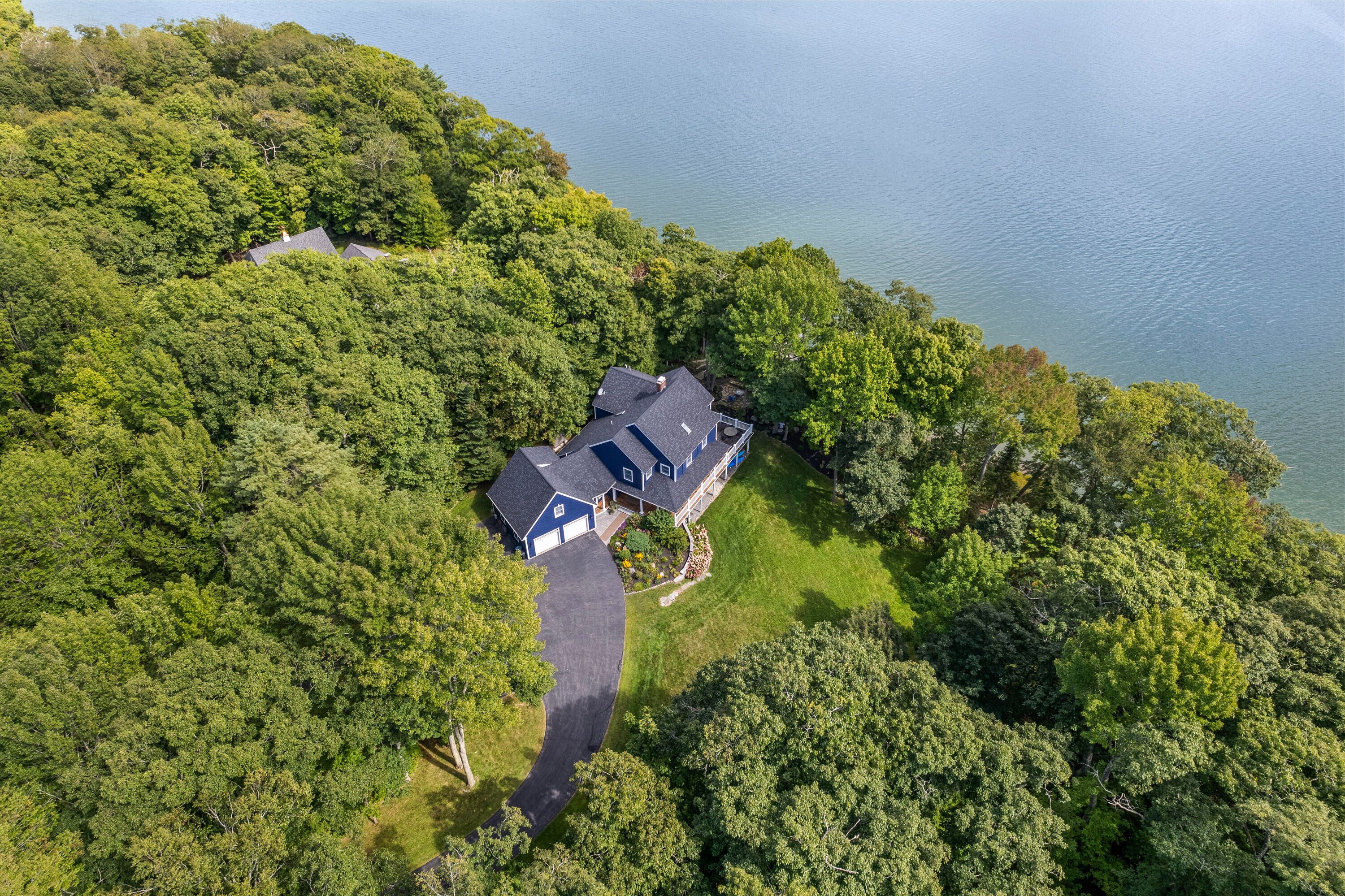 36 Goose Cove Lane, Freeport Maine 04032