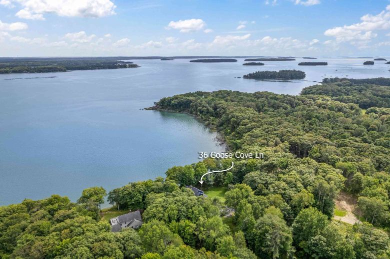 36 Goose Cove Lane, Freeport Maine 04032