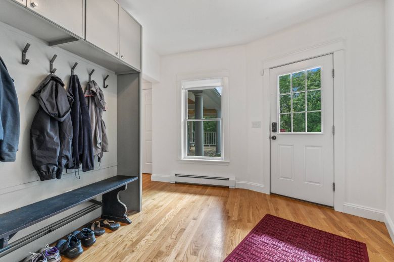 36 Goose Cove Lane, Freeport Maine 04032
