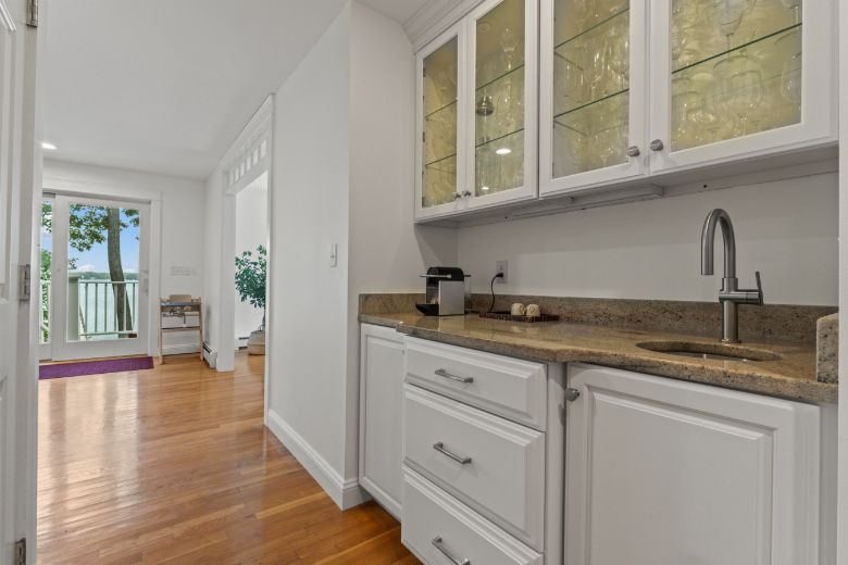 36 Goose Cove Lane, Freeport Maine 04032