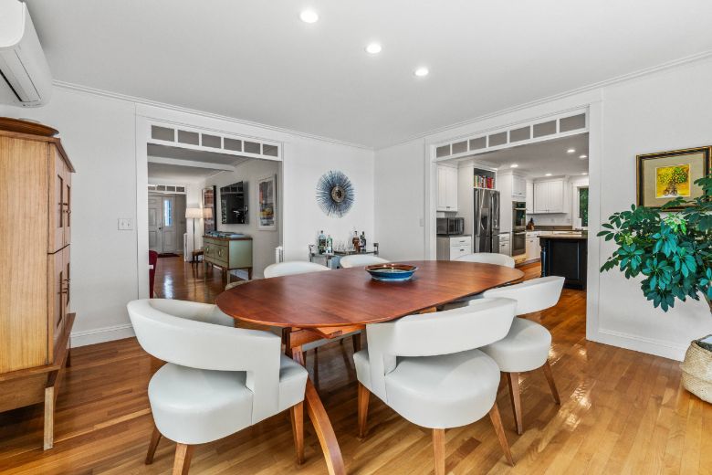 36 Goose Cove Lane, Freeport Maine 04032
