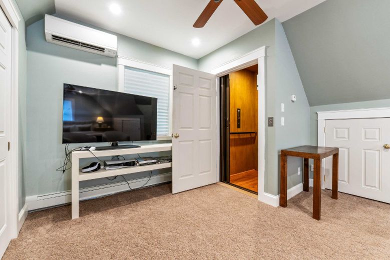 36 Goose Cove Lane, Freeport Maine 04032
