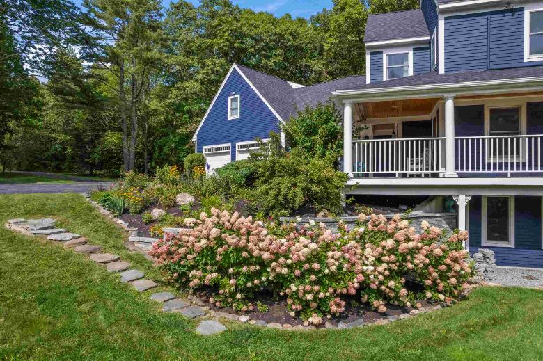 36 Goose Cove Lane, Freeport Maine 04032