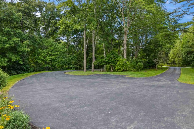 36 Goose Cove Lane, Freeport Maine 04032