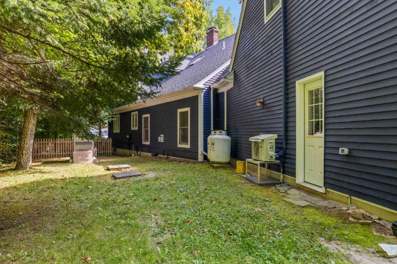 36 Goose Cove Lane, Freeport Maine 04032