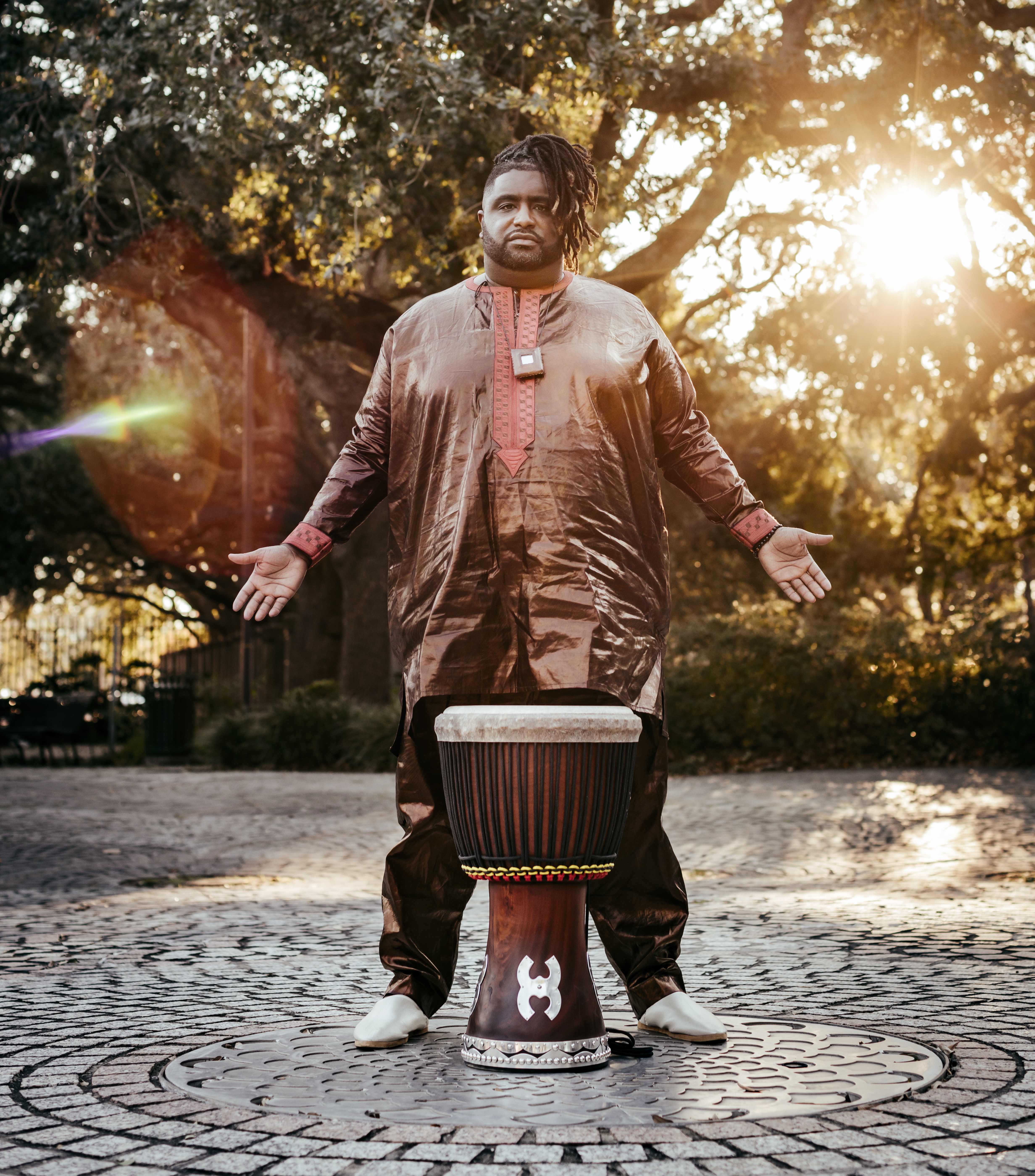 Weedie Braimah & The Hands of Time Logo