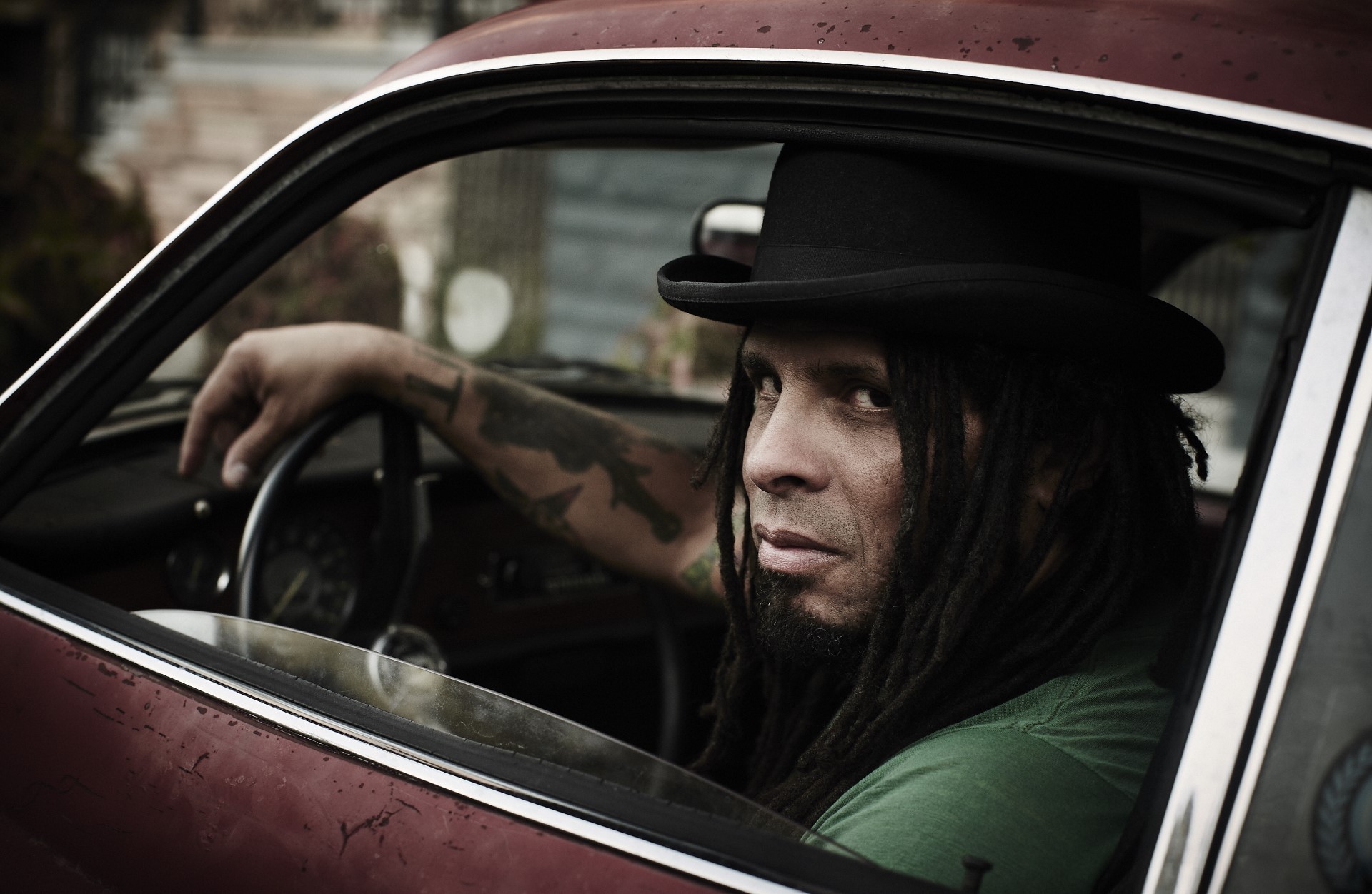 Eric McFadden (acoustic) Logo