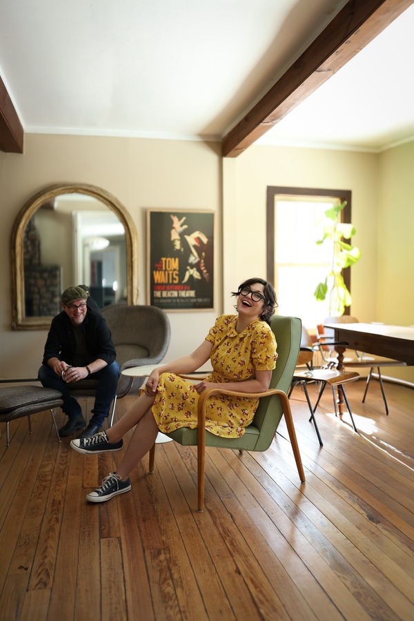 Peter Mulvey & Jenna Nicholls Present: Floyd Mercantile