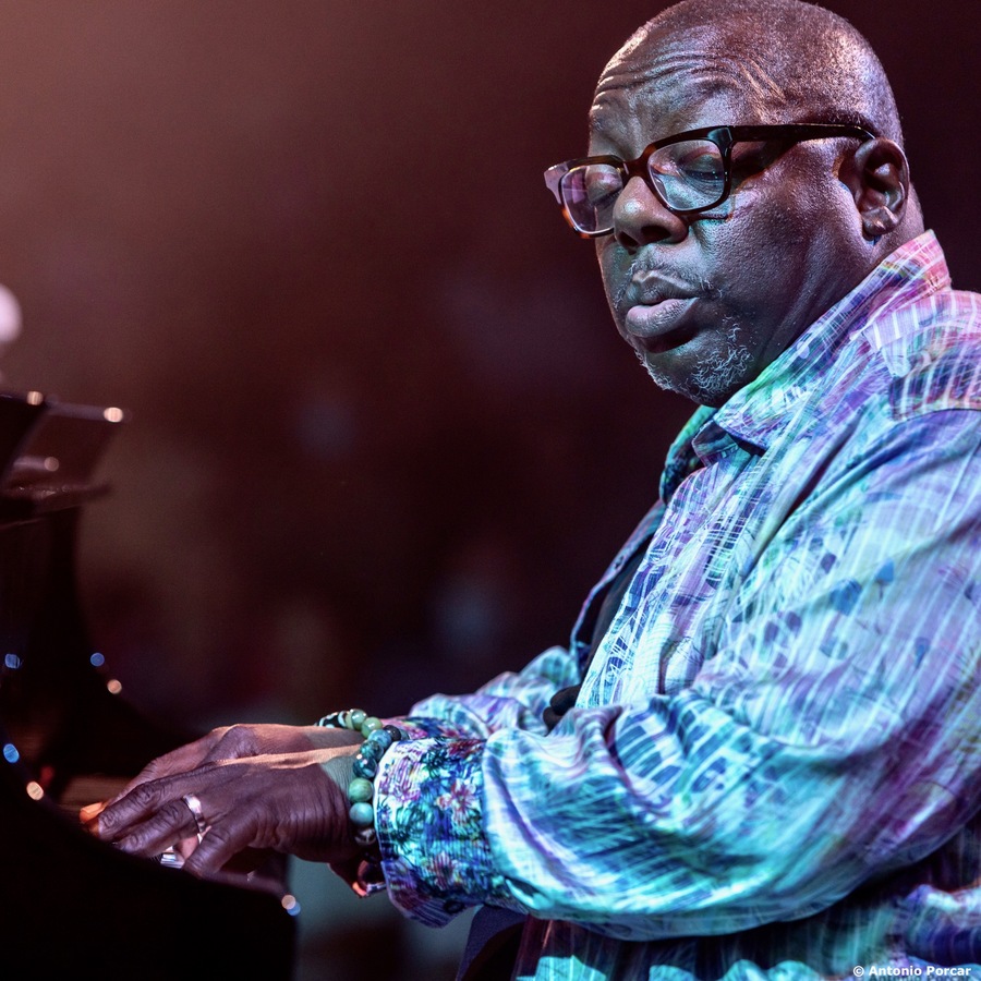 More Info for Cyrus Chestnut Trio