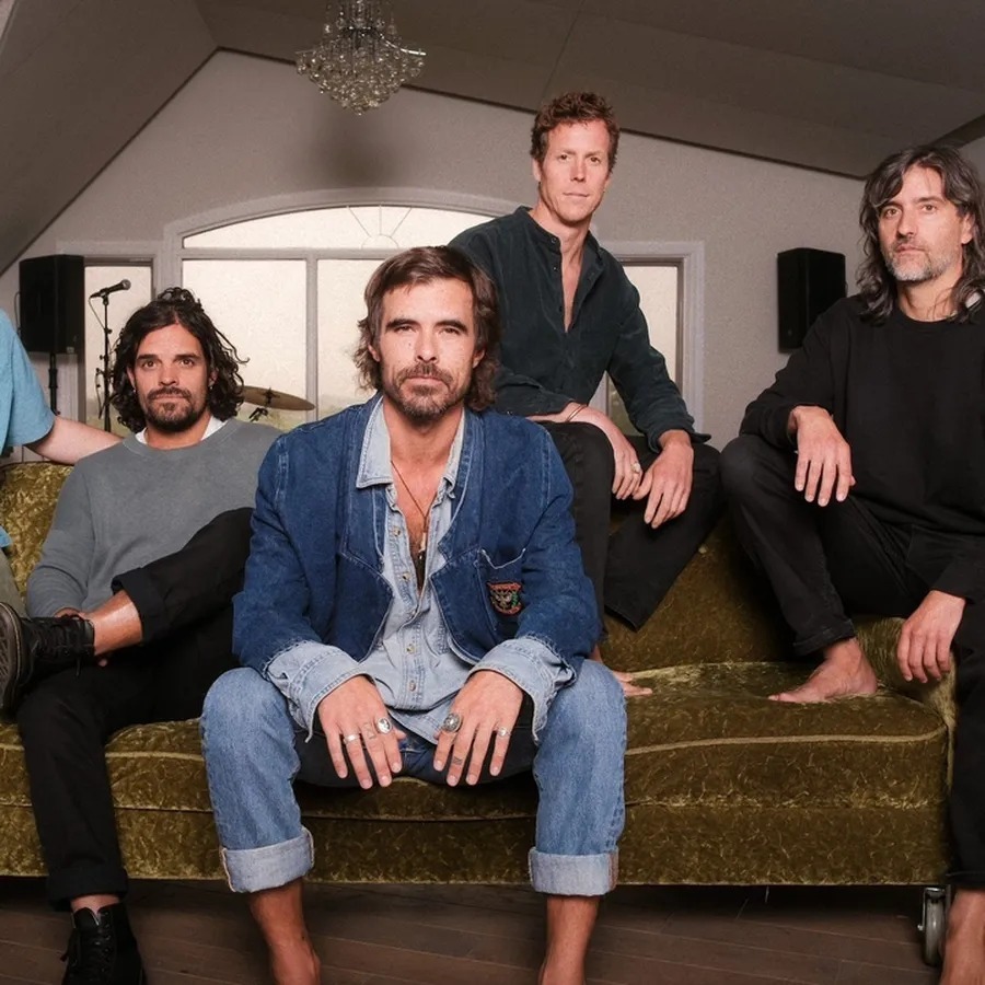 Blue Skies Turn Black présente: REUBEN AND THE DARK +  Invité(e)s