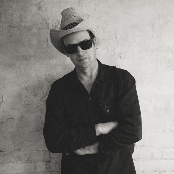 Erik Koskinen Logo