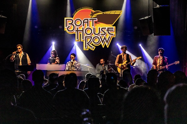 Boat House Row Logo