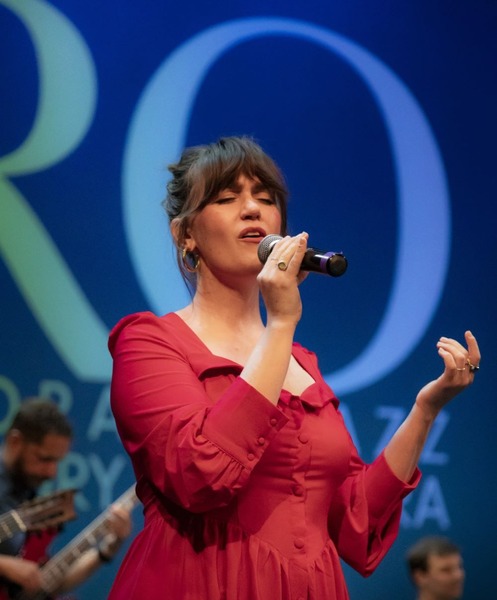 Mistletoe & Melodies with the CJRO Logo