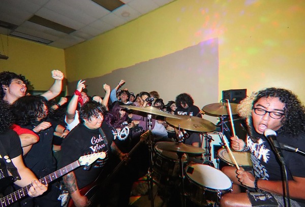 Lagrimas with Palefade, Portia, and Spiritiste  Logo