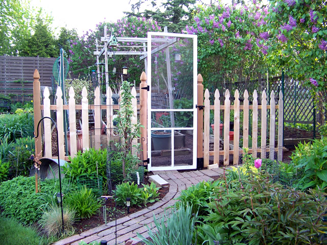 Spring in Zone 4 - FineGardening