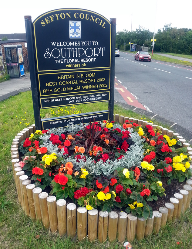 Volunteer Gardening for a Beautiful Community - FineGardening