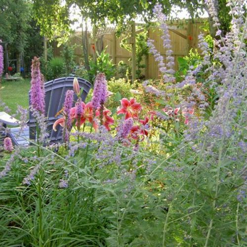 Mary's garden in Wisconsin - FineGardening