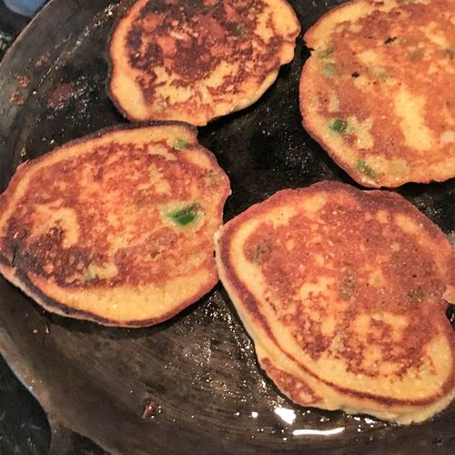 Hoecakes are Better than Cornbread!