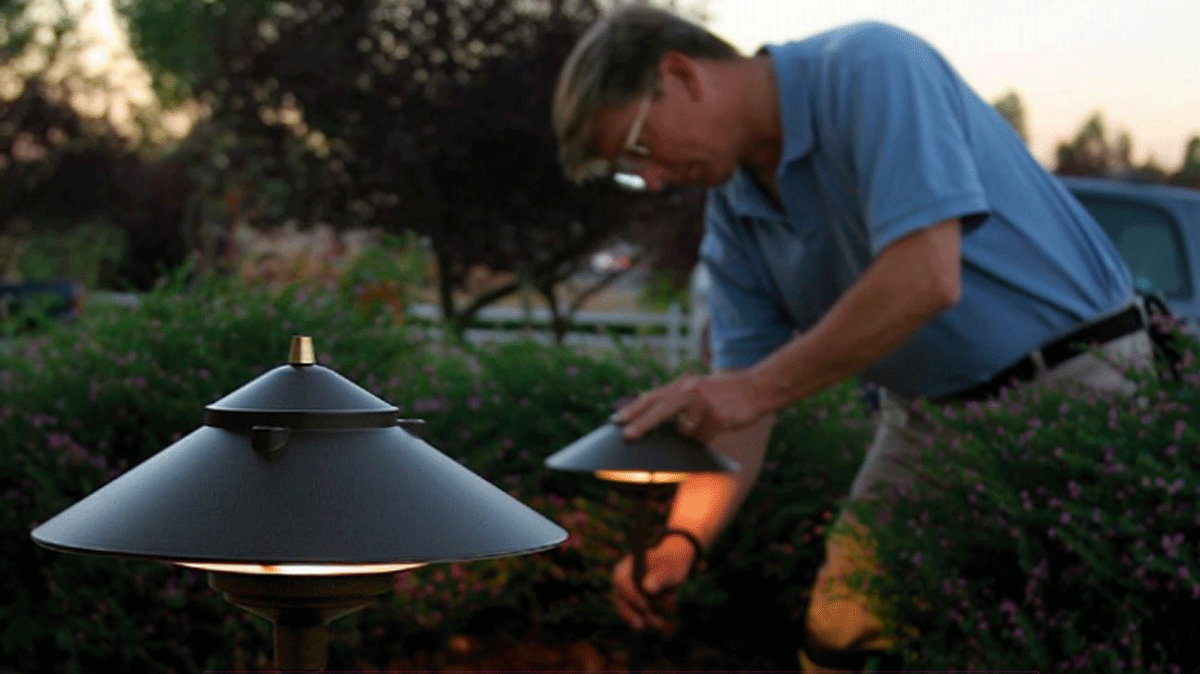 Low-Voltage Landscape Lighting - Fine Homebuilding