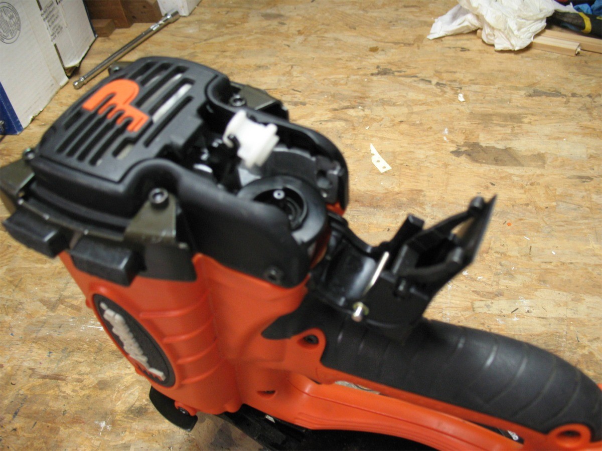 Paslode CR175C Cordless GasPowered Roofing Nailer Fine Homebuilding