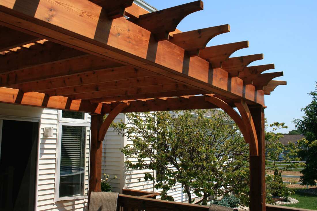 Deck pergola - Fine Homebuilding