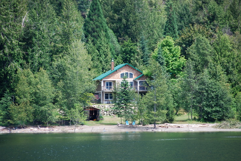 Kootenay Lake Cottage Fine Homebuilding