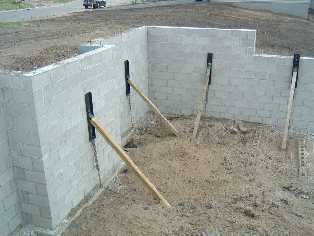 Unbalanced Fill Cracked foundation on new construction - Fine Homebuilding