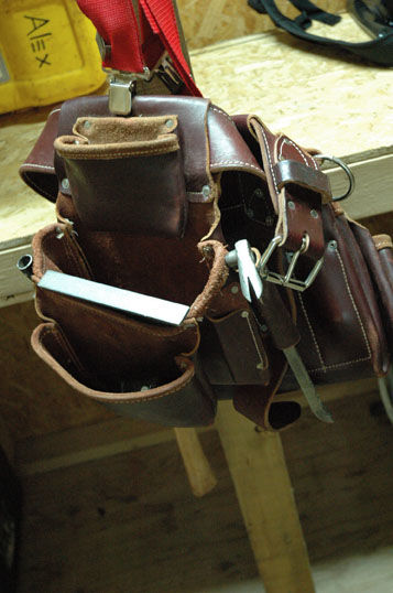left handed carpenter tool belt