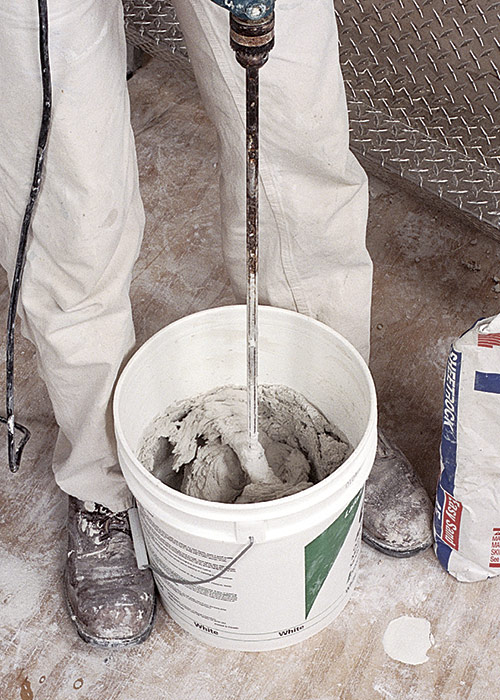Mixing Joint Compound Fine Homebuilding