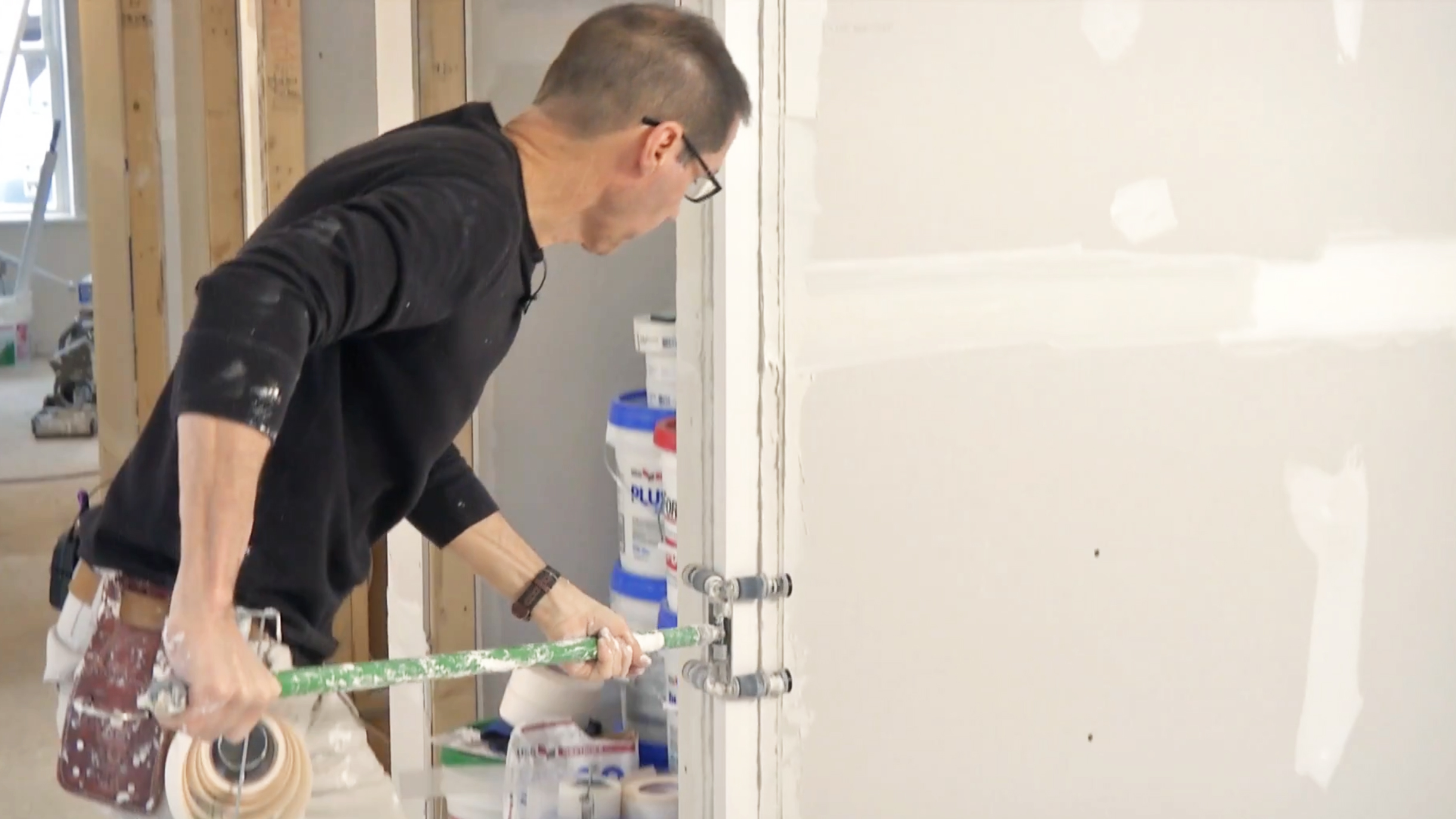 Taping Outside Corner Beads on Drywall Fine Homebuilding